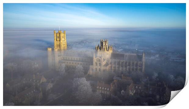 Frosty, misty morning in Ely, Cambridgeshire, 22nd January 2023 Print by Andrew Sharpe