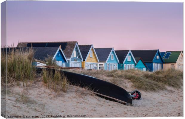 A Colourful Sunset at Hengistbury Head Beach Huts Canvas Print by KB Photo
