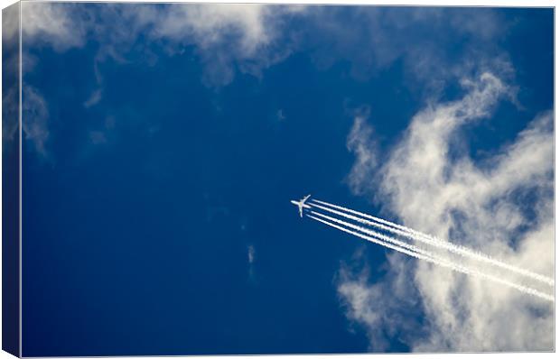Airliner passing  overhead Canvas Print by Gary Eason
