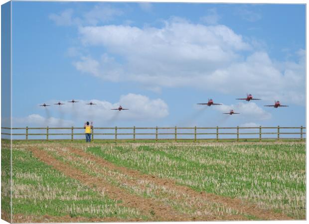 Red Arrows depart Canvas Print by Andrew Scott