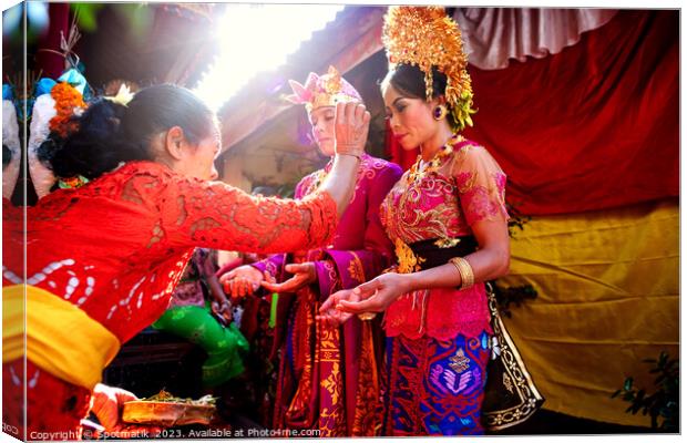Wedding Balinese wedding bride groom attending the Ceremony  Canvas Print by Spotmatik 