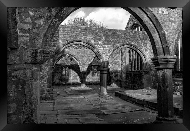 St Thomas a Becket Church Ruins Mono Framed Print by Glen Allen