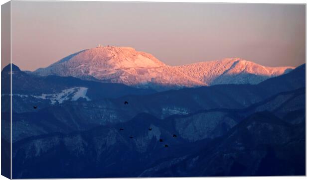 Sunset over the mountains in Nagano, Japan Canvas Print by Lensw0rld 