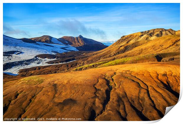 Aerial view of Icelandic volcanic landscape Print by Spotmatik 