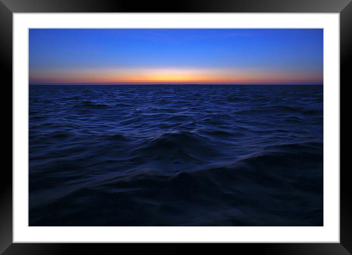 Bluewater sunset Framed Mounted Print by Gary Eason