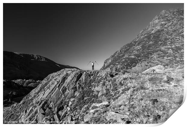 Scenic views across Snowdonia for happy female hiker Print by Spotmatik 