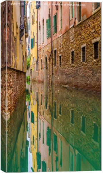 Vertical shot of colorful canal houses in venice Canvas Print by Kristof Bellens