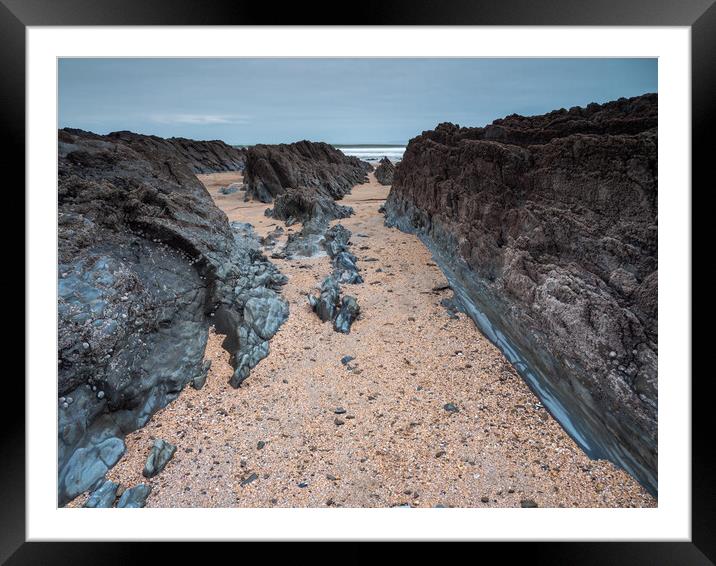 Rock formation on Croyde beach Framed Mounted Print by Tony Twyman