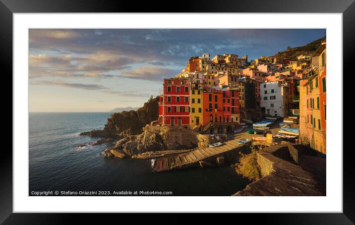 Riomaggiore panoramic view at sunset. Cinque Terre, Italy Framed Mounted Print by Stefano Orazzini