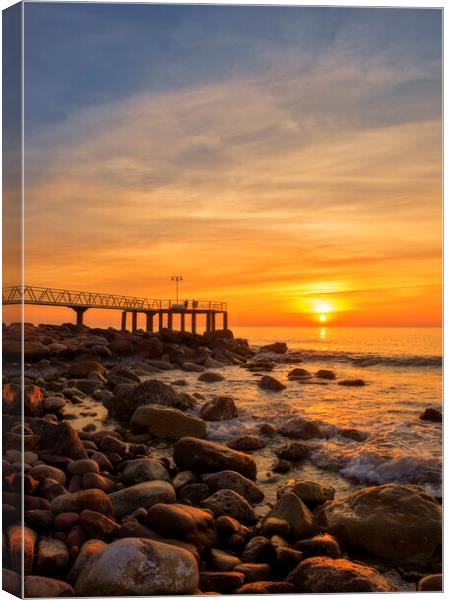 Photography with the spectacular sunrise from a beach on the Costa Azahar Canvas Print by Vicen Photo