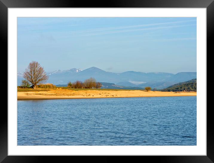Photography with a calm day in the Ebro reservoir Framed Mounted Print by Vicen Photo