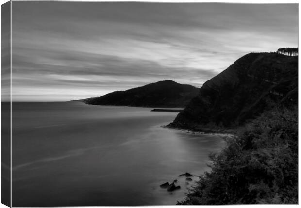 Photography with the Talai Mendi viewpoint in Zarautz in black and white Canvas Print by Vicen Photo