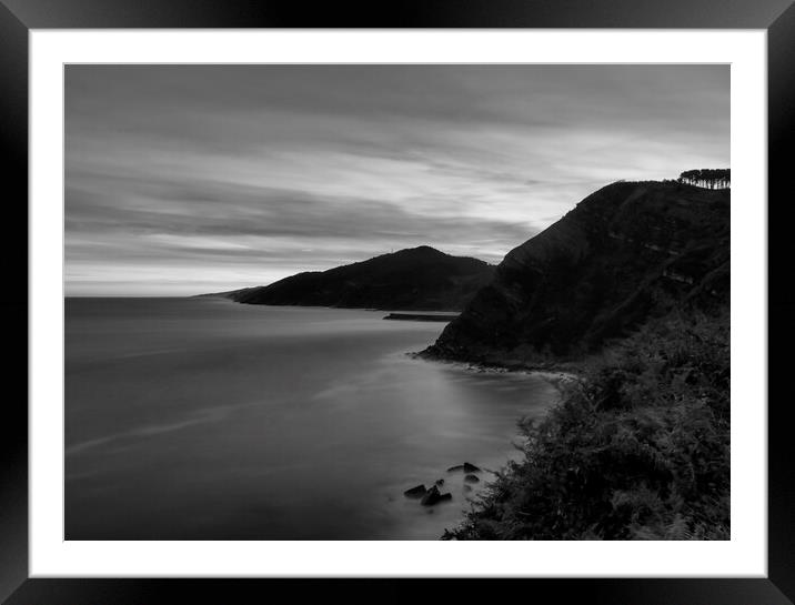 Photography with the Talai Mendi viewpoint in Zarautz in black and white Framed Mounted Print by Vicen Photo