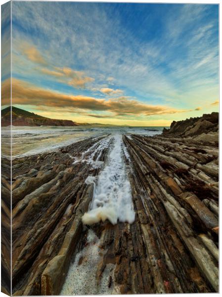 Photography with the flysch of Zumaya in a sunset Canvas Print by Vicen Photo