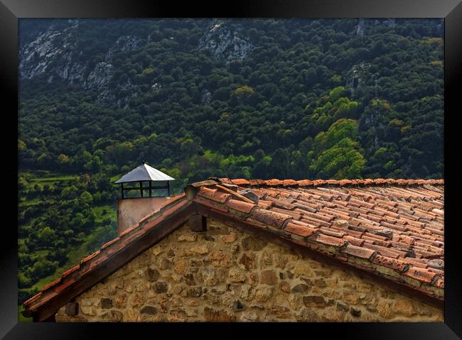 Photography with a town house and its chimney Framed Print by Vicen Photo