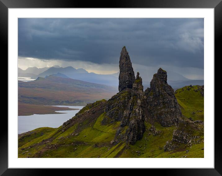 Old Man of Storr, Isle of Skye. Framed Mounted Print by Tommy Dickson