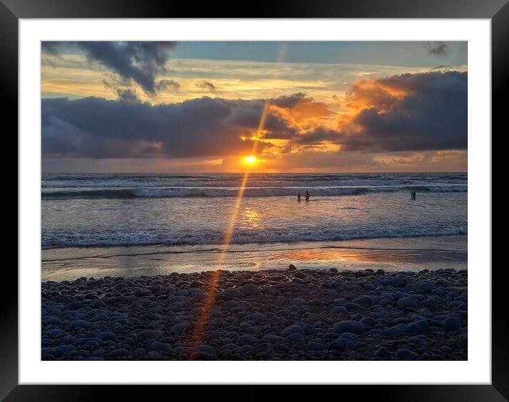 A Flash of sun Framed Mounted Print by kelly Draper