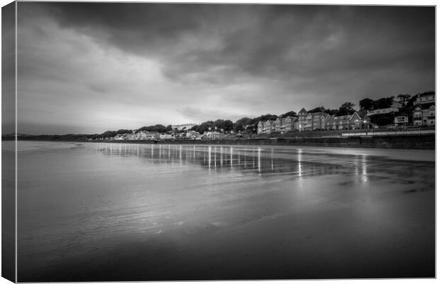 Moody Filey, Yorkshire Coast Canvas Print by Tim Hill