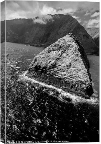 Aerial shoreline view of volcanic sea cliffs Molokai  Canvas Print by Spotmatik 