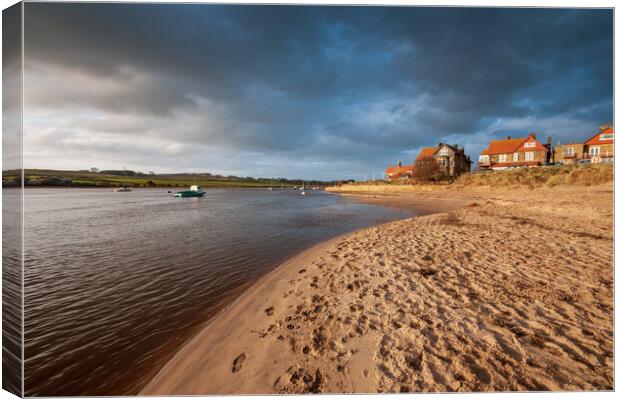 Alnmouth Northumberland Canvas Print by Steve Smith