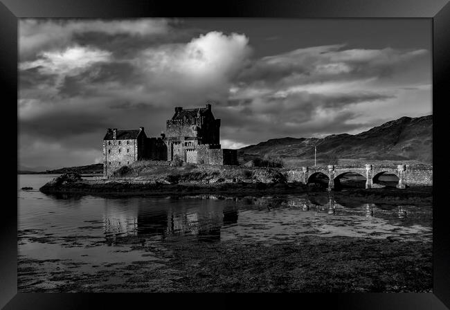 Eilean Donan Castle Framed Print by Steve Smith