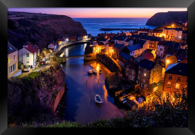Staithes North Yorkshire Framed Print by Steve Smith