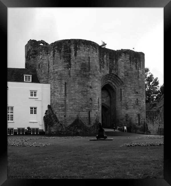Tonbridge Castle, Kent Framed Print by Chris Yaxley