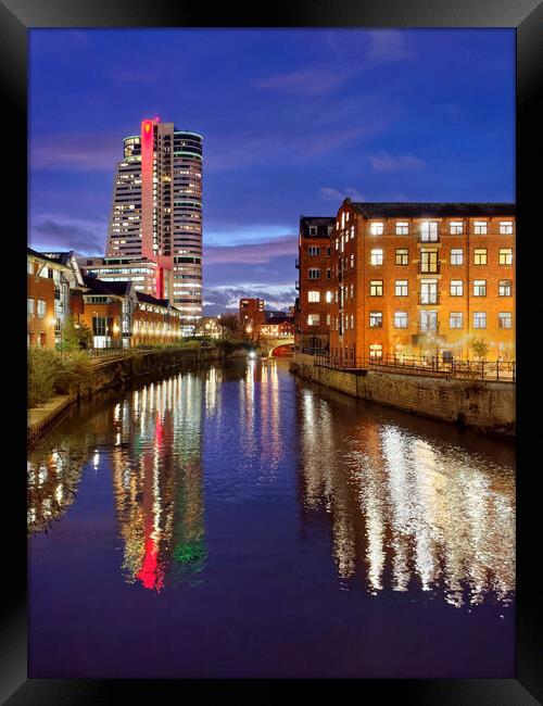 Bridgewater Place and River Aire in Leeds at Night Framed Print by Darren Galpin
