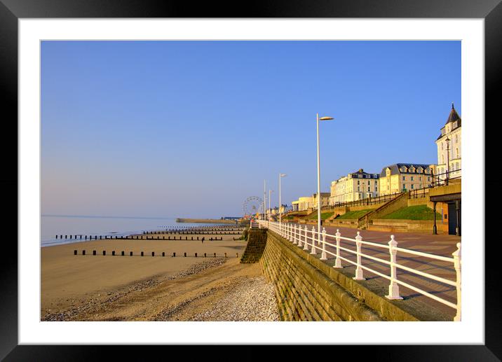 Bridlington Seafront Framed Mounted Print by Steve Smith