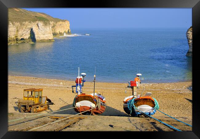 North Landing Flamborough Framed Print by Steve Smith