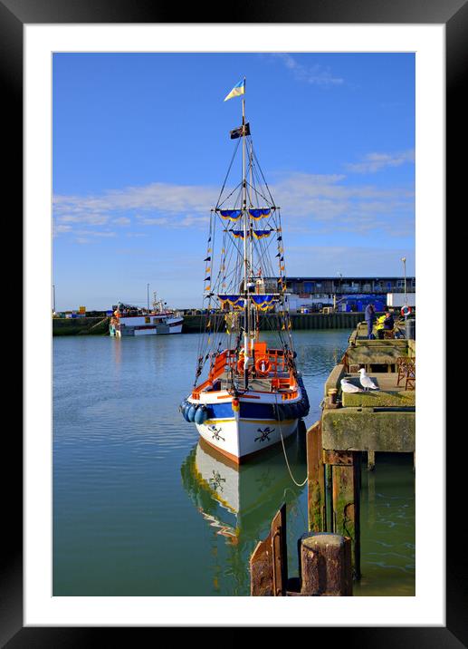 Bridlington Harbour Framed Mounted Print by Steve Smith