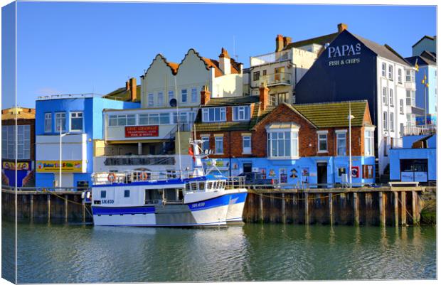 Serene Bridlington Harbour Canvas Print by Steve Smith