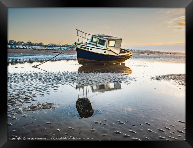 Serenity at Thorpe Bay Framed Print by Terry Newman
