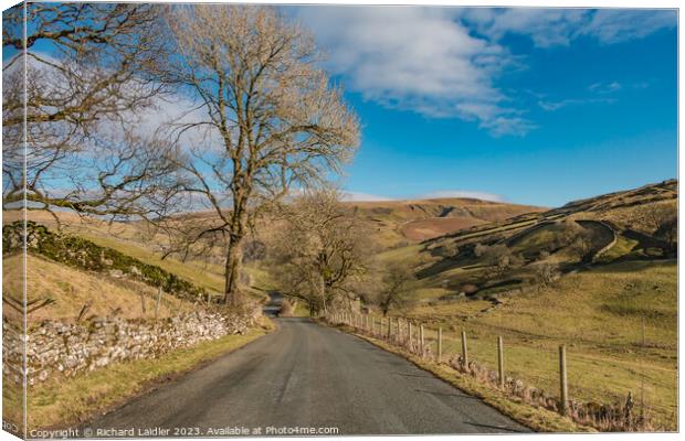 Approaching Keld, Swaledale, Yorkshire Dales Canvas Print by Richard Laidler