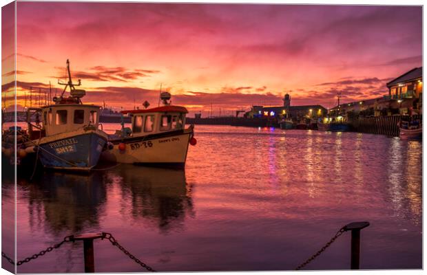Scarborough Harbour Yorkshire Canvas Print by Tim Hill