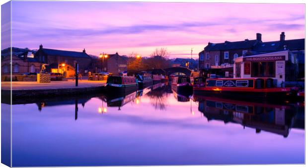 Leeds Liverpool Canal Skipton Canvas Print by Tim Hill