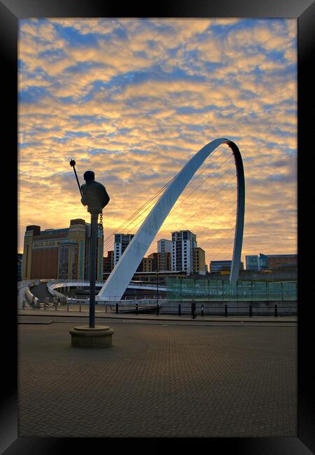 Millennium Bridge Gateshead Framed Print by Steve Smith