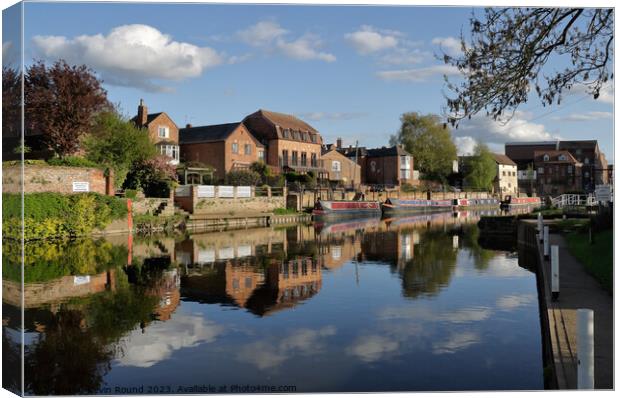 Scenic Tewkesbury Water Canvas Print by Kevin Round