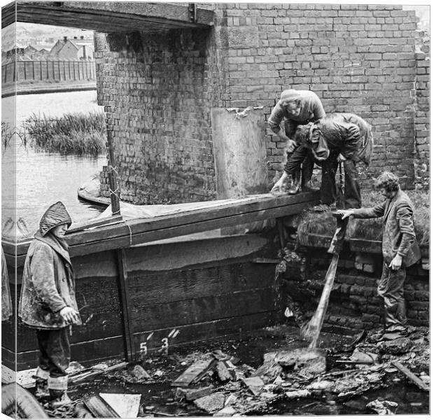 Black Country navvies #3 Canvas Print by Steve Taylor