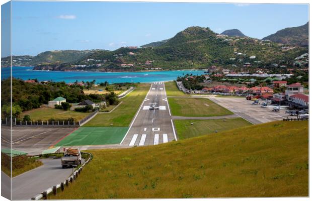 Gustaf III Airport on St Barts Canvas Print by Roger Green