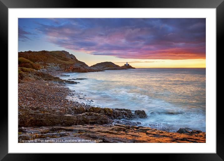 Mumbles Lighthouse, Bracelet Bay, Swansea Framed Mounted Print by Dan Santillo