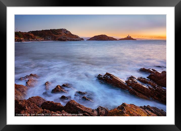 Mumbles Lighthouse, Bracelet Bay, Swansea Framed Mounted Print by Dan Santillo
