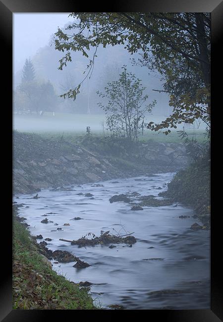Autumn mist Framed Print by Ian Middleton