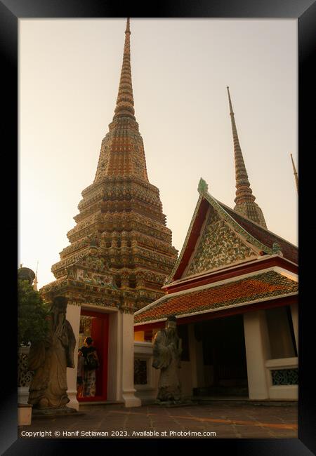Fourth entrance view to Phra Chedi Rai at Wat Pho Framed Print by Hanif Setiawan