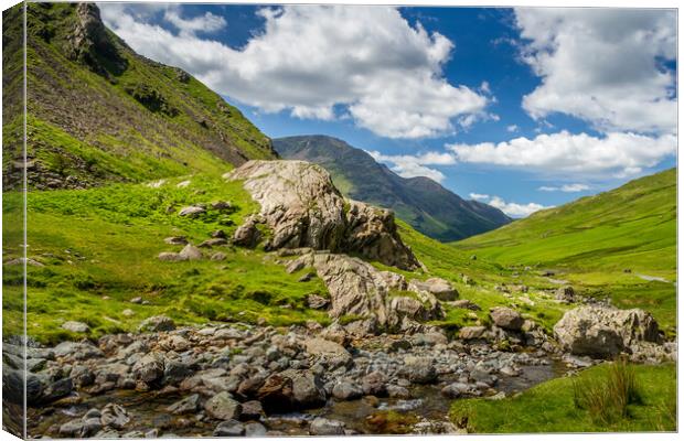 The picturesque lake District Canvas Print by chris smith