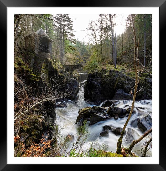 The Hermitage Dunkeld Waterfall Framed Print by Les McLuckie
