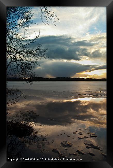 Lake of Menteith Sunset Framed Print by Derek Whitton