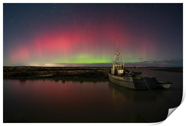 The Northern lights over Brancaster Staithe harbour Print by Gary Pearson