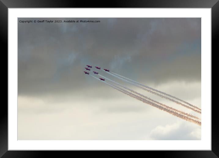 Red arrows Framed Mounted Print by Geoff Taylor