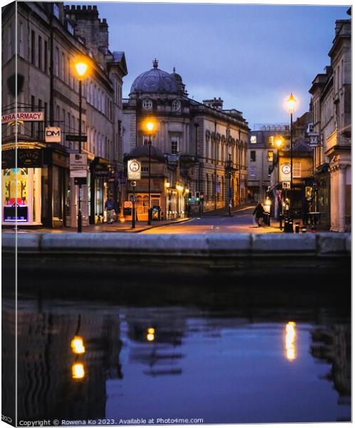 Early morning at the Pulteney Bridge Canvas Print by Rowena Ko